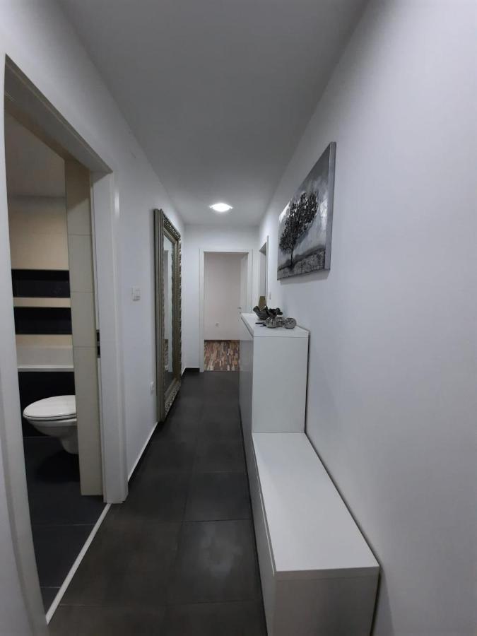 Vice Apartment Omiš Exterior foto