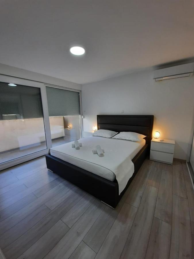 Vice Apartment Omiš Exterior foto